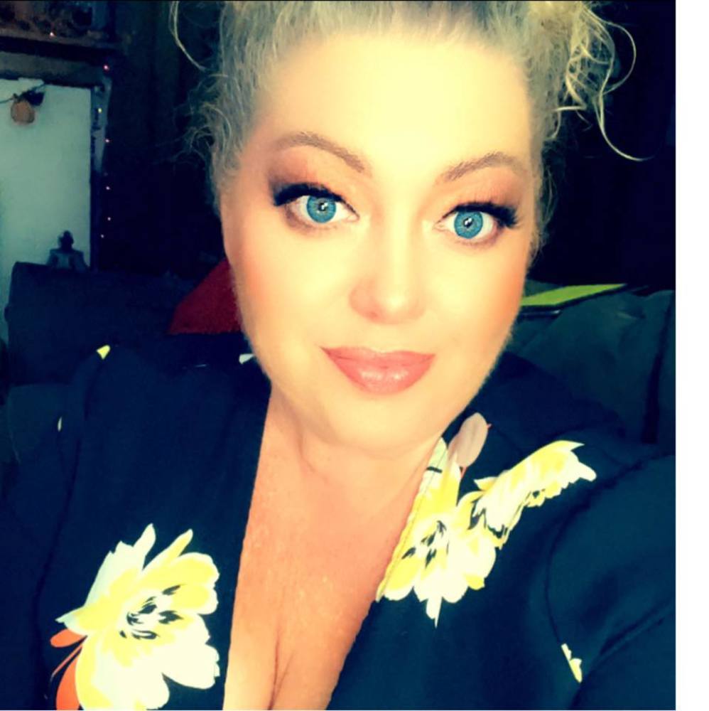 Meet your Posher, Shelle